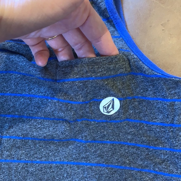 Volcom Tank - Picture 3 of 3